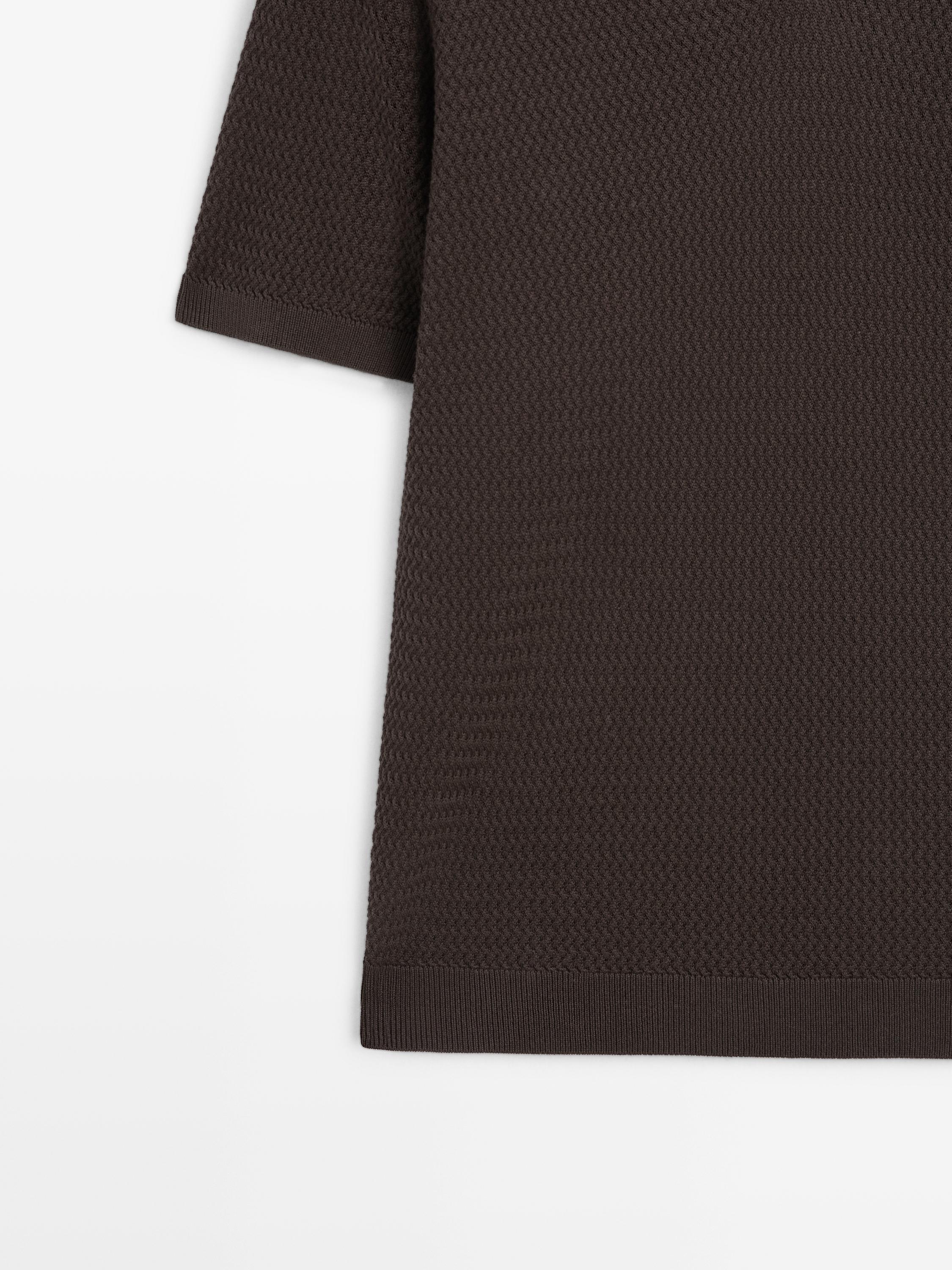 Short sleeve textured knit polo shirt